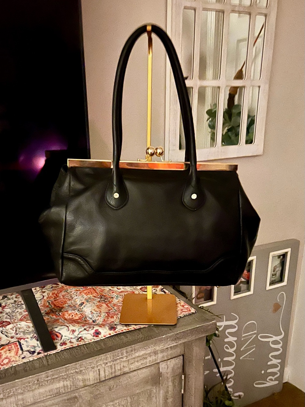 EMMA FOX Classic Extra Large Kisslock Black Leather Satchel Bag 16 x 11